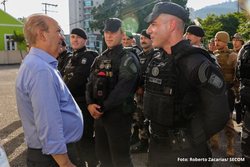 Governador define aumento de 21,5% para todos os servidores da Segurança Pública