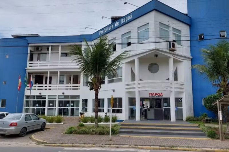 Itapoá abre seleção para cadastro reserva na educação