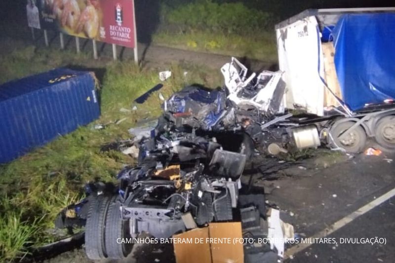Colisão entre caminhões deixa um morto em rodovia de Itapoá