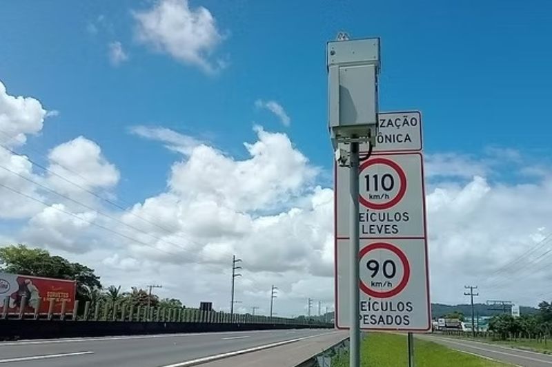 Novos radares entram em operação nas BRs 101 e 376 com foco na segurança de motoristas