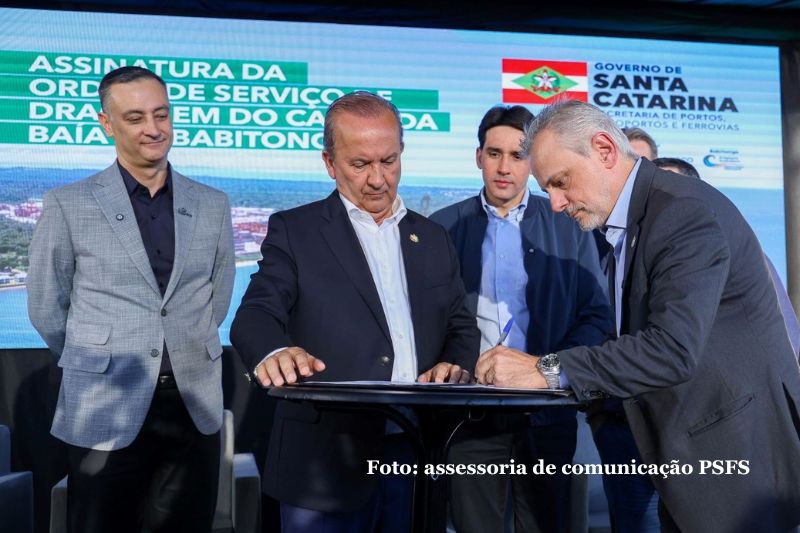Dragagem na Babitonga avança: calado vai a 16 m e obra prevê engordamento de 8 km da orla de Itapoá