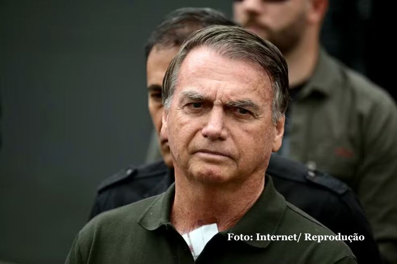 Ex-presidente Jair Bolsonaro é preso preventivamente em Brasília após decisão do ministro Alexandre de Moraes