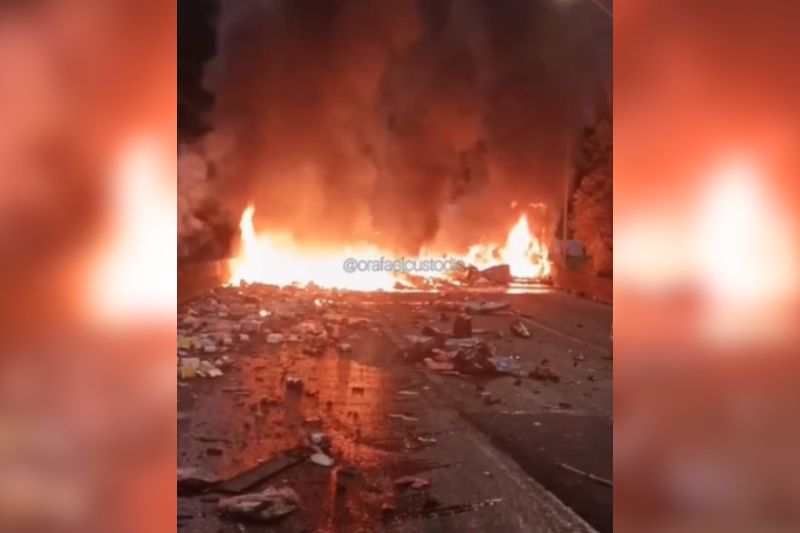 Acidente na BR-376: van que levava família ao Beto Carrero é atingida por carreta desgovernada