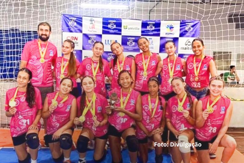 Equipe Sub-15 de Itapoá conquista vice-campeonato na Copa Santa Catarina de Vôlei