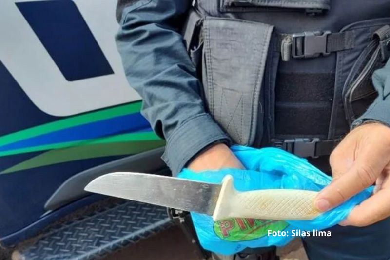 Menina de 9 anos intervém e evita agravamento de ataque a faca contra a mãe em Brusque