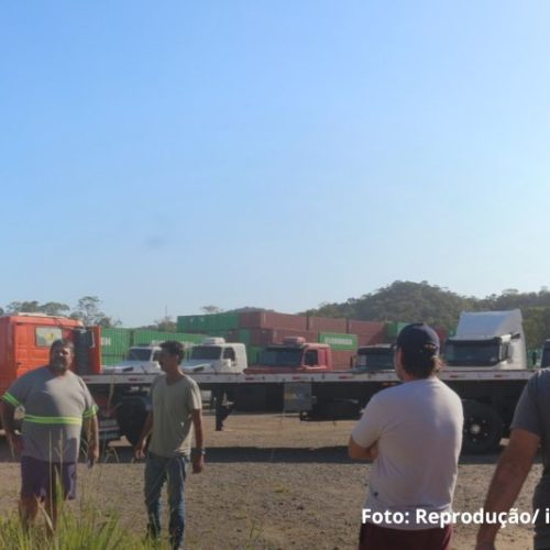 Caminhoneiros questionam capacidade de pátio disponibilizado pela Prefeitura em Itapoá