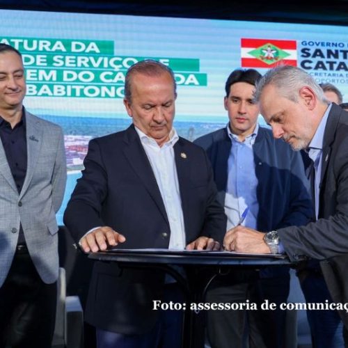 Dragagem na Babitonga avança: calado vai a 16 m e obra prevê engordamento de 8 km da orla de Itapoá