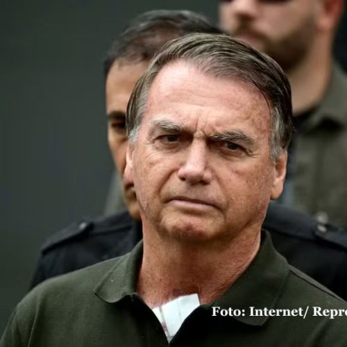Ex-presidente Jair Bolsonaro é preso preventivamente em Brasília após decisão do ministro Alexandre de Moraes
