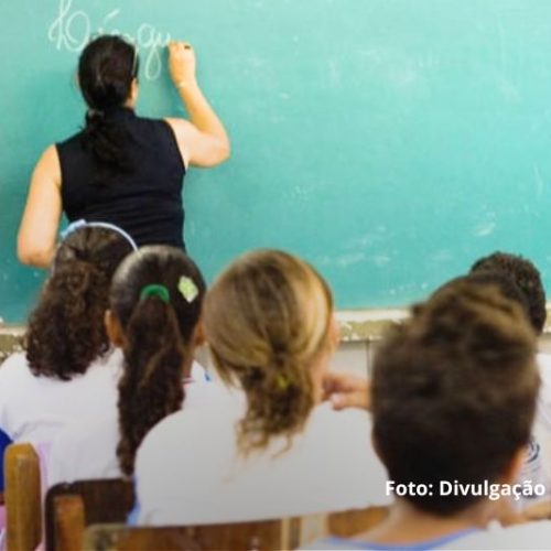 Itapoá abre processo seletivo para professores com salários de até R$ 4,9 mil