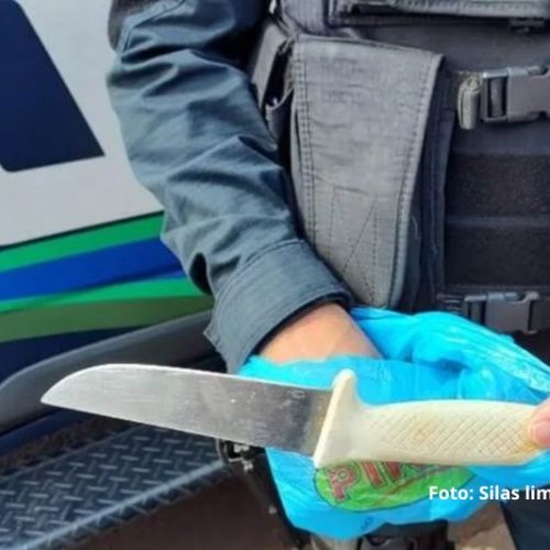 Menina de 9 anos intervém e evita agravamento de ataque a faca contra a mãe em Brusque