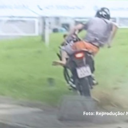 Motociclista é abordado após fugir da polícia e realizar manobras perigosas em Itapoá
