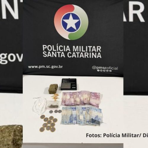 PM de Itapoá prende suspeito por tráfico de drogas em área de mata