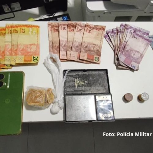 PM prende homem com crack, cocaína e balança de precisão em ronda em Itapoá
