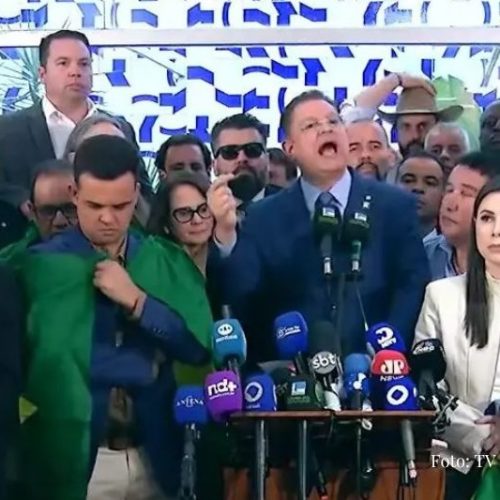 Deputados de SC pressionam por anistia e Estado acelera investimentos no interior