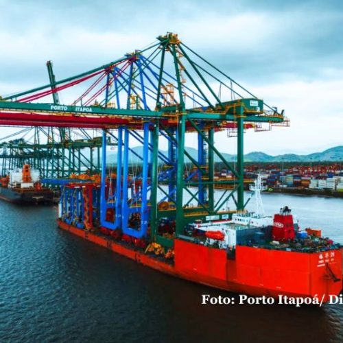 Porto Itapoá acelera modernização e amplia força operacional com novos investimentos