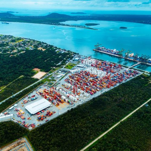 Porto Itapoá atinge marco histórico