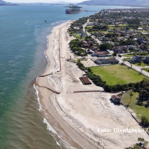 Itapoá avança em obra histórica de alargamento da praia e transforma quilômetros de orla