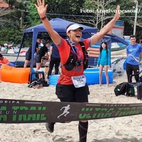 Professora de Itapoá comemora 10 anos na corrida com desafio de 75 km