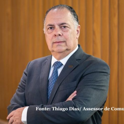 Reduzir jornada de trabalho por lei é um salto no escuro