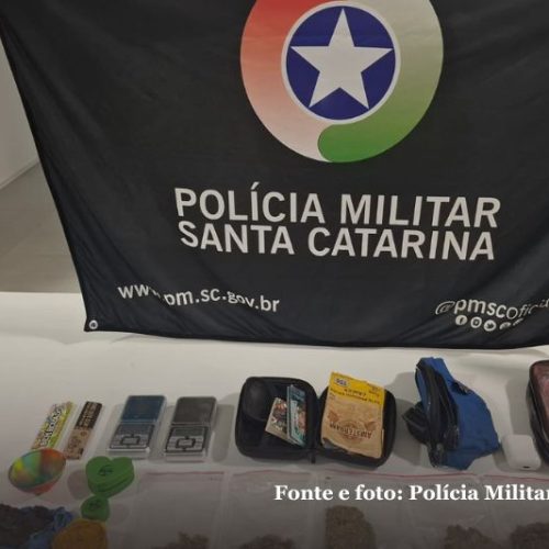 Suspeitos são detidos por tráfico de drogas durante abordagem policial em Itapoá