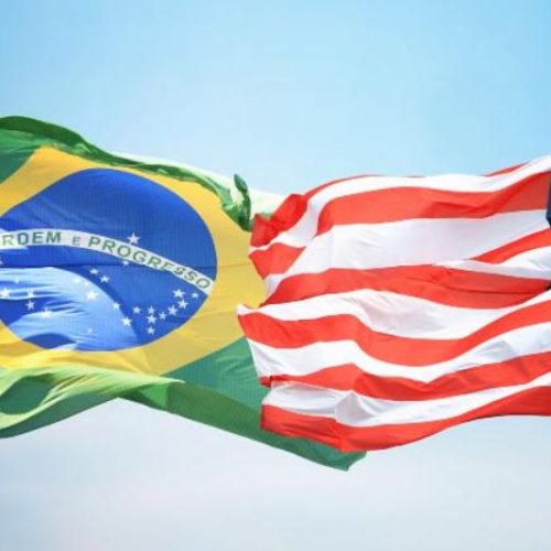 Tarifas dos EUA afetam indústrias brasileiras e já impactam o Porto de Itapoá